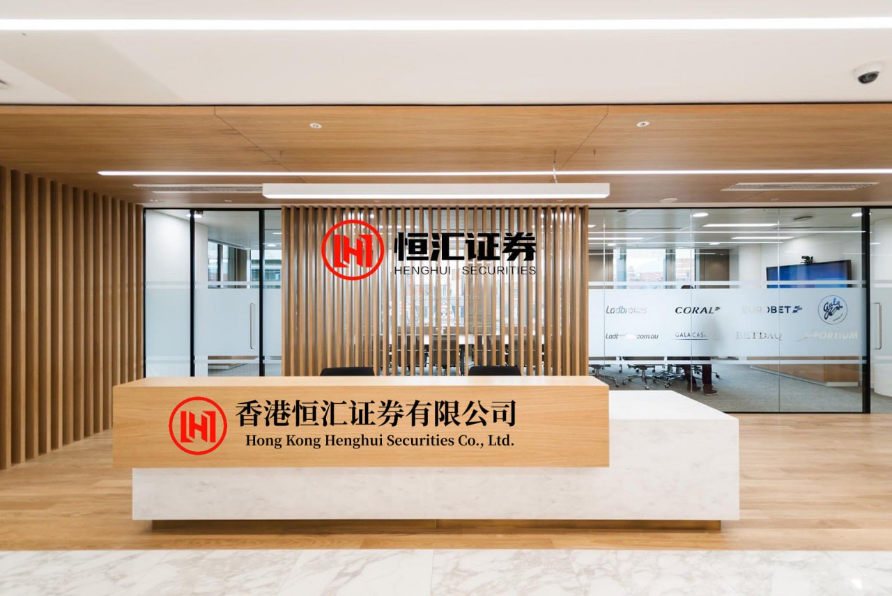 证配所 航空业凛冬已至？美伊战争推高燃料成本，美国航空(AAL.US)2026年陷入利润保卫战